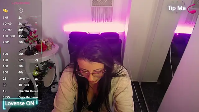 Valeri_bj's Live Chat Room