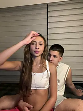 عرض كام Bella_dannbond