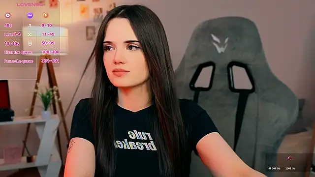 غرفة دردشة serenenov المباشرة