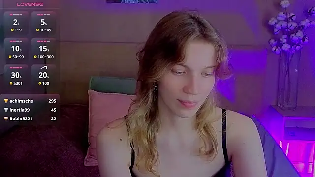 Emily_Cartex's Live Chat Room