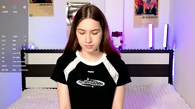 חדר צ'אט בשידור חי של EvaAndLuna