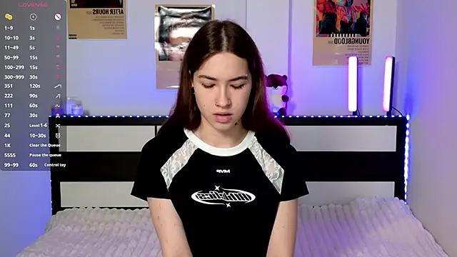 חדר צ'אט בשידור חי של EvaAndLuna
