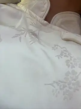 Meimei-bb Adlı Modelin Canlı Sohbet Odası