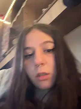 Živá chatovací místnost babyivory
