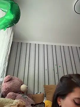 JennaEasy Adlı Modelin Canlı Sohbet Odası