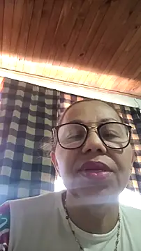 Ladymilf12 Live Chatraum