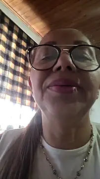 Chat ao vivo de Ladymilf12