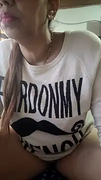 Ladymilf12 Live Chatraum