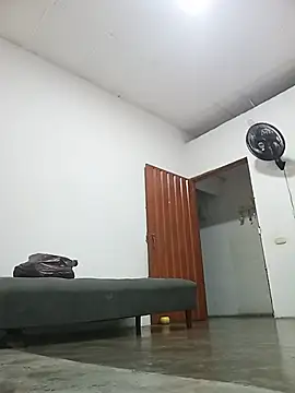 Luna_Morch's Live Chat Room