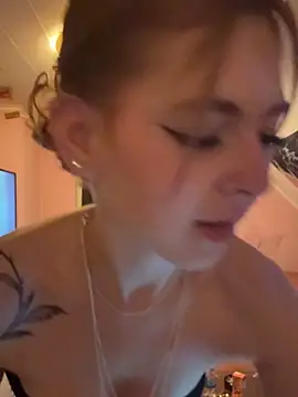 Chat soba uživo modela Lina-420
