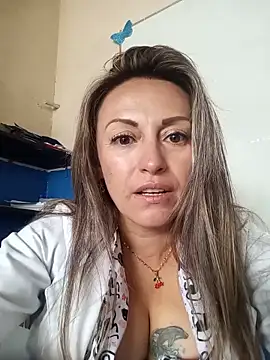 Sala de chat en directo de Angel_Nova_