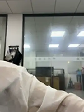 Chat soba uživo modela milkwine