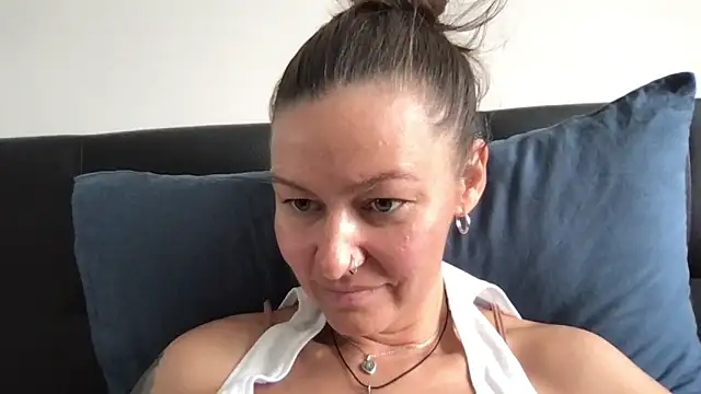 Marian_Keller Adlı Modelin Canlı Sohbet Odası