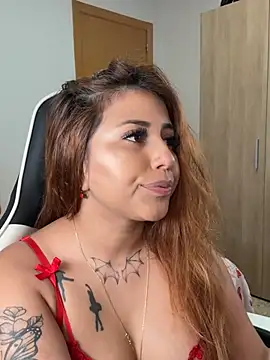 miaelite's Live Chat Room