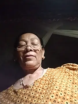 חדר צ'אט בשידור חי של mouth22