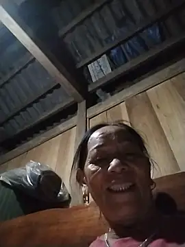 mouth22 – live chatrum
