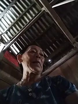 mouth22 现场聊天室