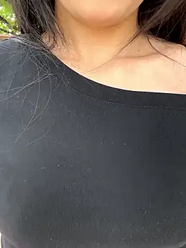 XIAOnaimao-001 Adlı Modelin Canlı Sohbet Odası