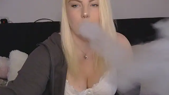 josi-420's Live Chat Room