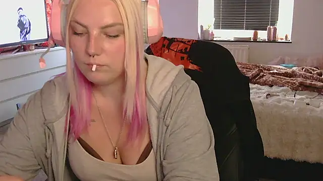 josi-420's Live Chat Room
