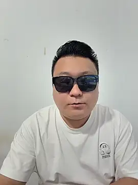 Chat soba uživo modela langzi-888