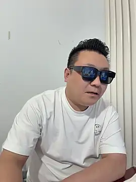 langzi-888's Live Chat Room