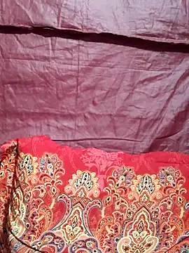 Gulapi_N Cameră chat live