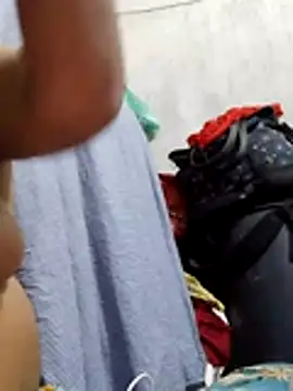 Gulapi_N Live Chatraum