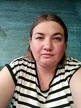 MiyaOlliver: δωμάτιο απευθείας συνομιλίας