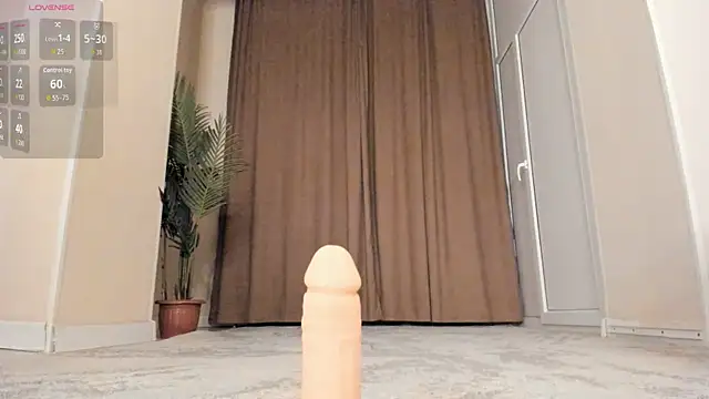 Yun_le Adlı Modelin Canlı Sohbet Odası