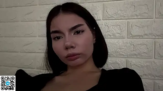 חדר צ'אט בשידור חי של MarylnMonnier