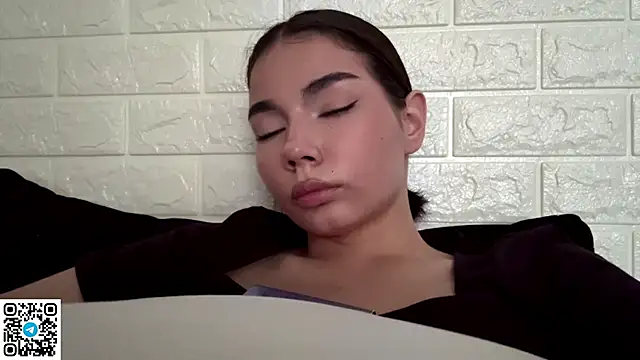 MarylnMonnier's Live Chat Room