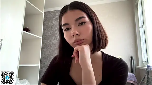 MarylnMonnier чат на живо
