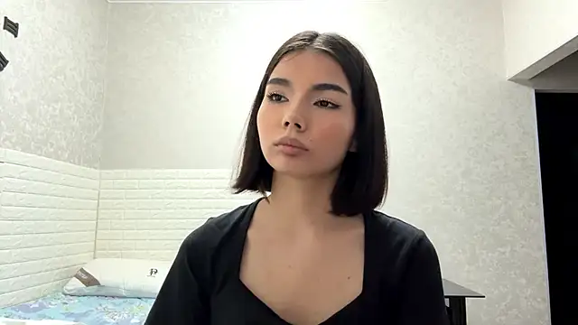 MarylnMonnier লাইভ চ্যাট রু  ম