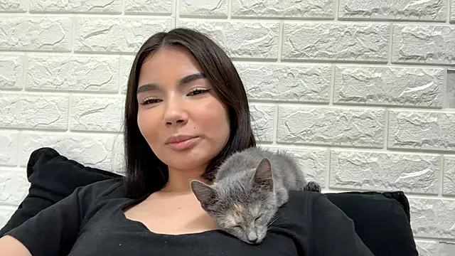 MarylnMonnier 실시간 채팅방