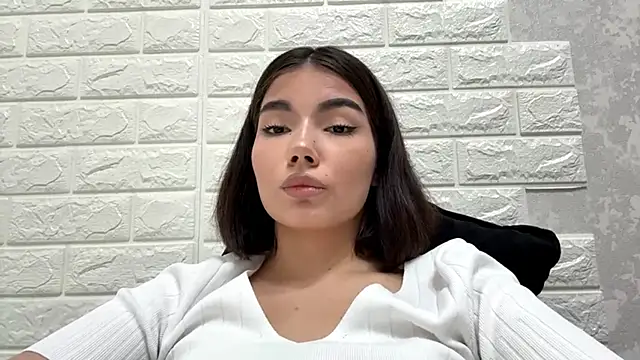 MarylnMonnier Adlı Modelin Canlı Sohbet Odası