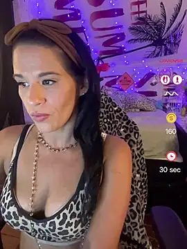 חדר צ'אט בשידור חי של Vanessa_Valentine