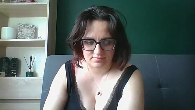 חדר צ'אט בשידור חי של sensual_paris