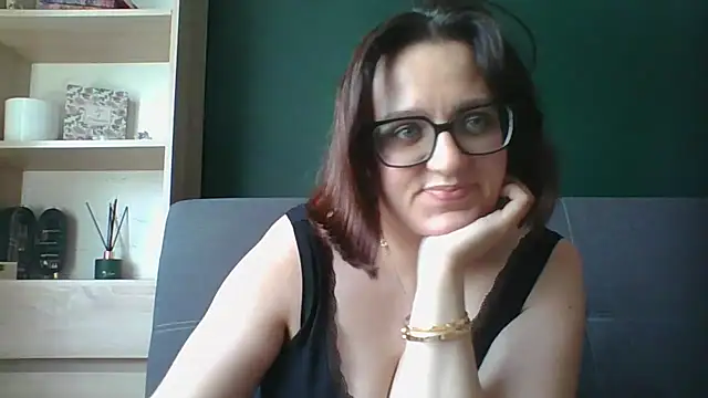 sensual_paris Adlı Modelin Canlı Sohbet Odası