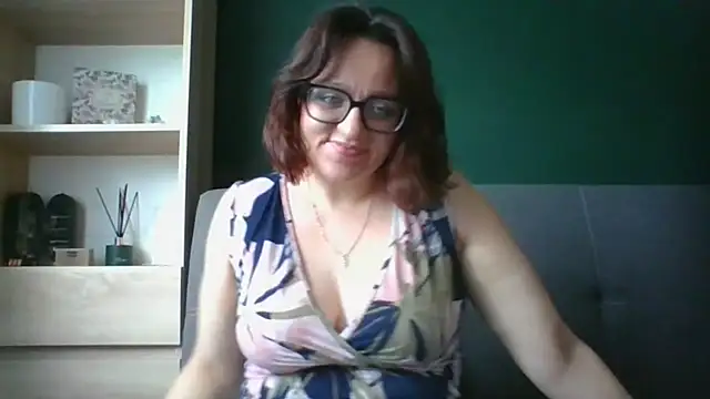 Chat soba uživo modela sensual_paris