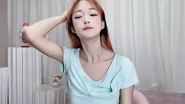 susu-2008 Adlı Modelin Canlı Sohbet Odası