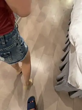 yunyun0006 Adlı Modelin Canlı Sohbet Odası