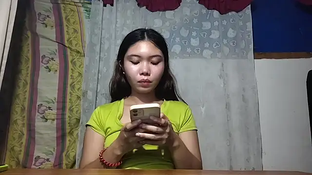 RegenaKhanponaphan чат на живо