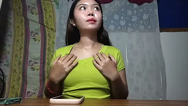 Sala de chat ao vivo de RegenaKhanponaphan