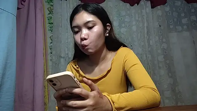 Sala de chat ao vivo de RegenaKhanponaphan