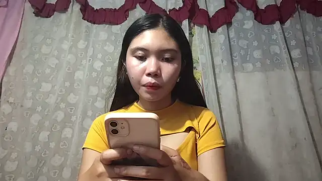 RegenaKhanponaphan Live Chatraum