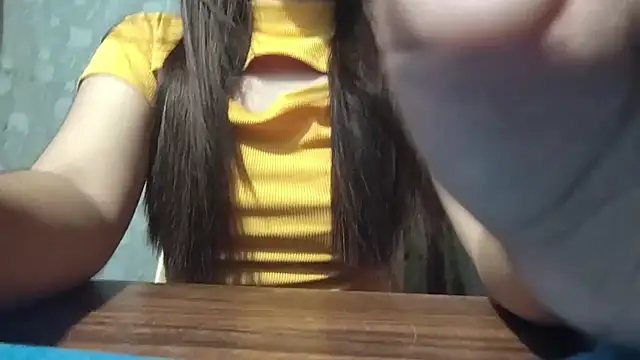 RegenaKhanponaphan Cameră chat live