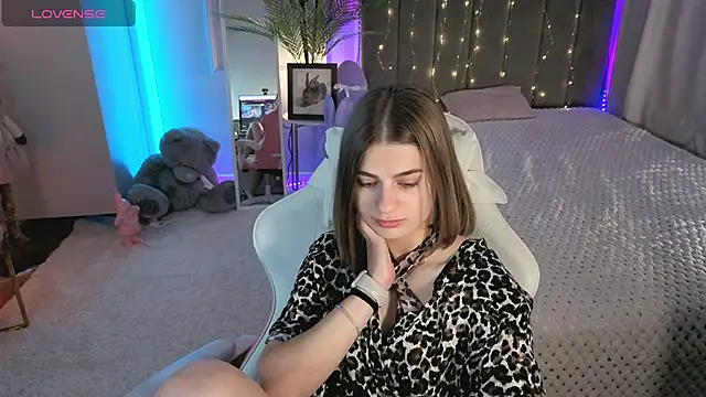 Dayana_Mood Adlı Modelin Canlı Sohbet Odası