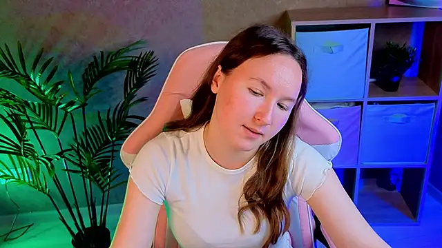 חדר צ'אט בשידור חי של SindieStormm