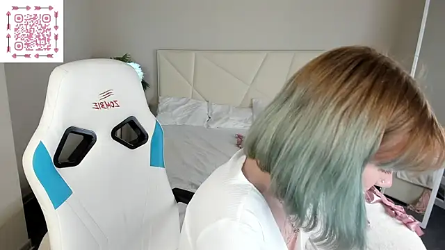 Sala de chat en directo de Elira_Vane
